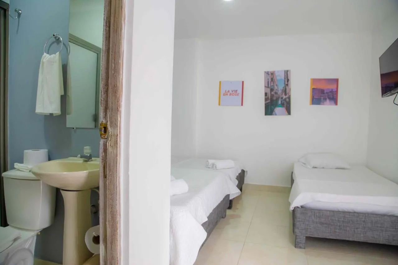 Luna Cartagena Airport Hotel