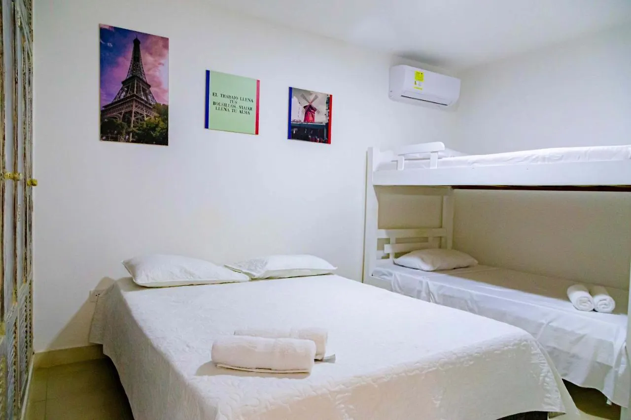 Luna Cartagena Airport Hotel