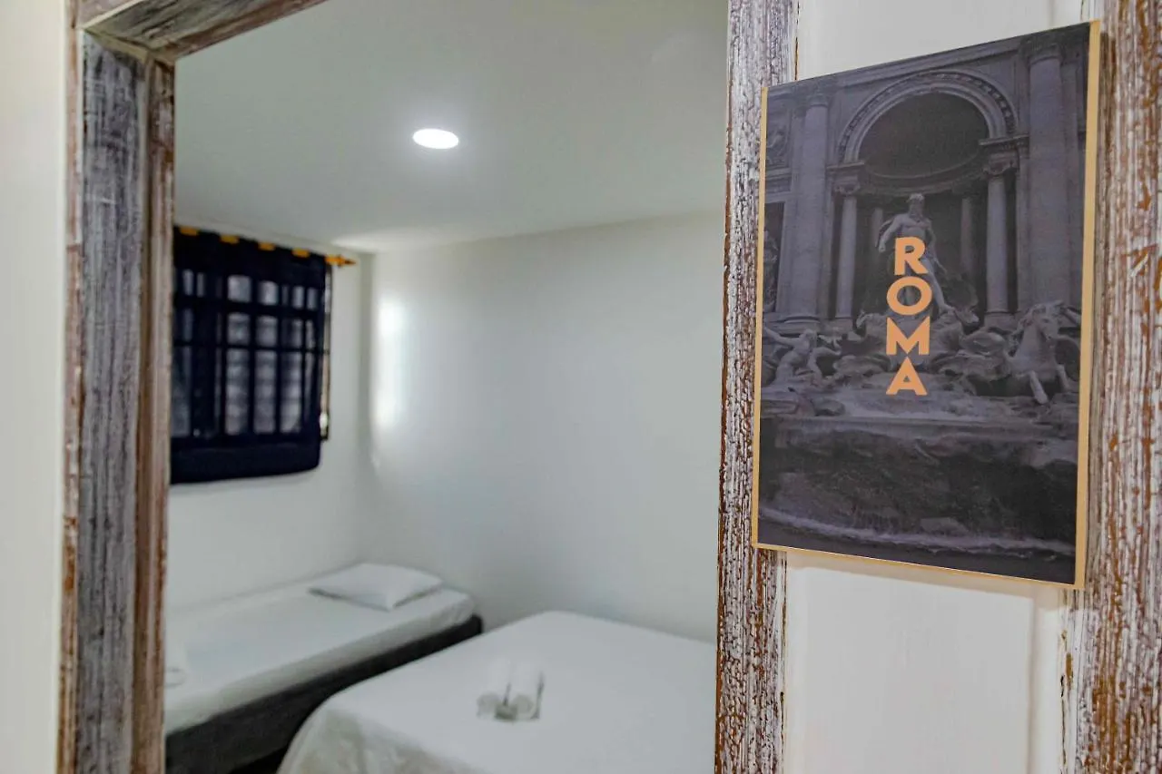 Luna Cartagena Airport Hotel 0*,  Colombia